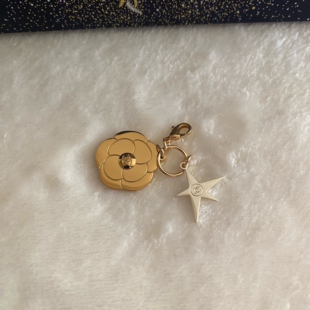 Chanel Camellia Flower and Silver Star Charm - Picture 2 of 5